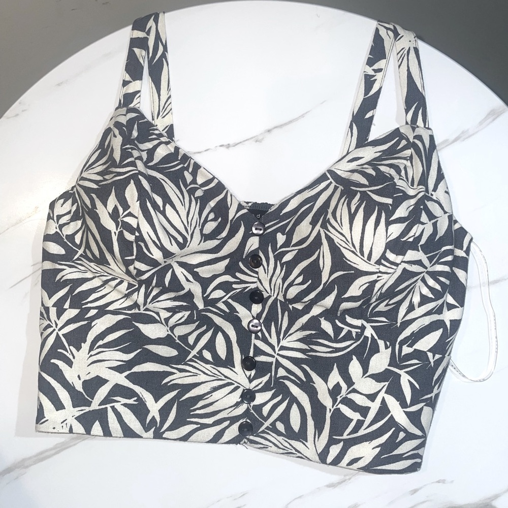 Shorts Set - Picture 2 of 4